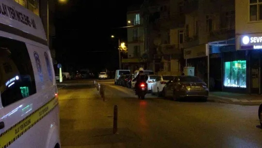 Devriye gezen polisi görünce motoru bırakarak sırra kadem bastı