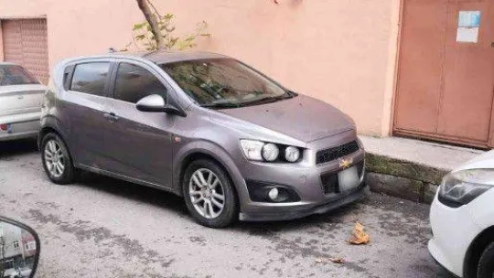 Direksiyon sınavını geçemeyince ehliyetsiz araç kullanıp drift atan şahıs yakalandı