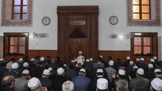Diyanet İşleri Başkanı Erbaş: 'Çocuklarımızı ve gençlerimizi sırat-ı müstakimde daim tutacak şeyleri yapmak için gayret etmeliyiz'