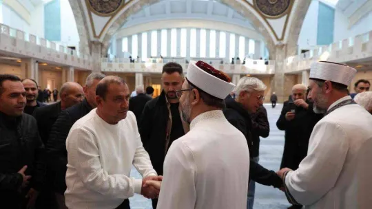 Diyanet İşleri Başkanı Erbaş: 'Her türlü ihmal ve istismara karşı hep birlikte mücadele edelim'