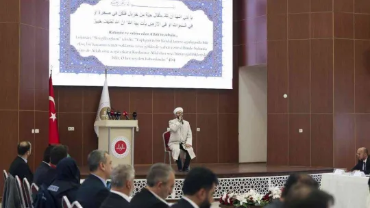 Diyanet İşleri Başkanı Erbaş: 'Yarına dair söyleyecek sözü, hedefi ve ideali olanlar bugünün gençlerinin gündeminden haberdar olmak zorundadır'