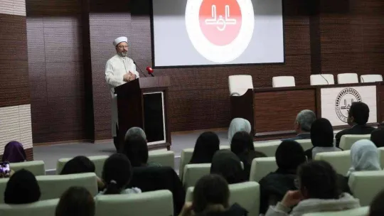 Diyanet İşleri Başkanı Erbaş: 'Yeryüzünde bir Müslüman için en değerli şey inancını iyi temsil etmesidir'