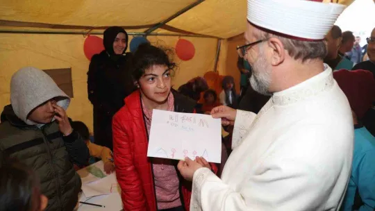 Diyanet İşleri Başkanı Erbaş, Adıyaman'da ziyaretlerde bulundu