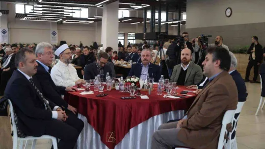 Diyanet İşleri Başkanı Erbaş, İstanbul'da VEFADER'in 17. Geleneksel 1 Ocak Buluşması'na katıldı