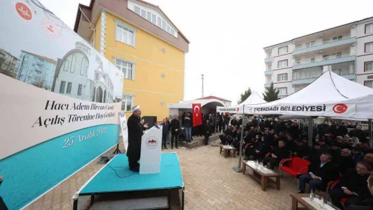 Diyanet İşleri Başkanı Erbaş, Kırşehir'de Hacı Adem Bircan Camii'nin açılışına katıldı
