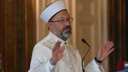 Diyanet İşleri Başkanı Erbaş'tan memur açıklaması: 'Önce akademide eğitime alacağız'