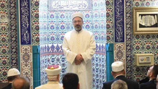 Diyanet İşleri Başkanı Erbaş, Varnalı Müslümanlarla bir araya geldi