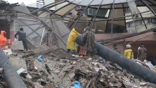 Diyarbakır'da arama-kurtarma çalışmaları devam ediyor