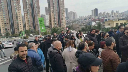 Doğa Koleji velileri 'okullarının depreme dayanıksız olduğu'nu iddia etti