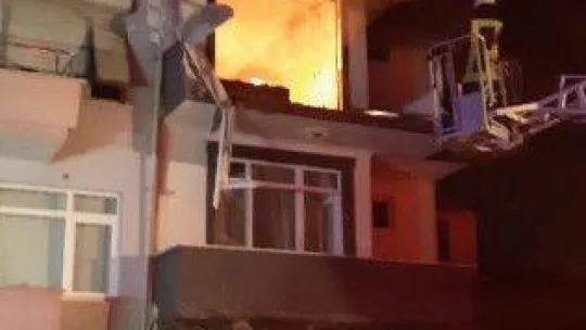 Doğalgaz patlamasında ağır yaralanan anne ile oğlu yaşam mücadelesini kaybetti