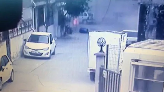 Doğalgaz sobasının bomba gibi patladığı anlar kameralarda