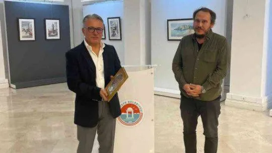 Doğan Soysal, İstanbul'u 'Saydam Çizgiler' ile anlatıyor