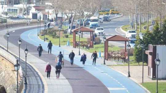 Doğuda kış, batıda yaz havası