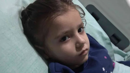 Doktorların umudunu kestiği küçük Mira, Türkiye'de sağlığına kavuştu