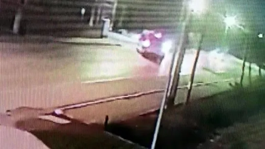 Domino's Pizza kuryesinin yaralandığı kaza kamerada