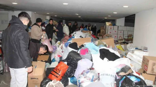 Döşemealtı depremzedeler için tek yürek oldu