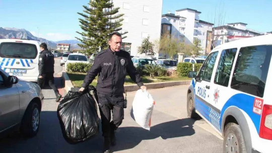 Döşemealtı depremzedeler için tek yürek oldu