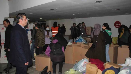 Döşemealtı depremzedeler için tek yürek oldu