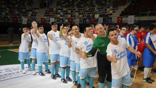 Down Sendromlular Futsal Türkiye Kupası'nda mutlu sona Bağcılar ulaştı