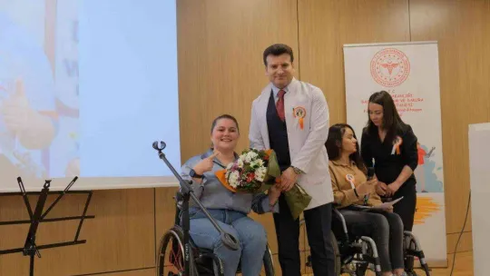 Dramdan doğan başarı engelli sporcu Elif Çelik: 'Müdür okula kabul etmemişti, şimdi Türkiye birinciliğim var'