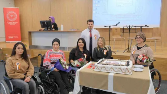 Dramdan doğan başarı engelli sporcu Elif Çelik: 'Müdür okula kabul etmemişti, şimdi Türkiye birinciliğim var'