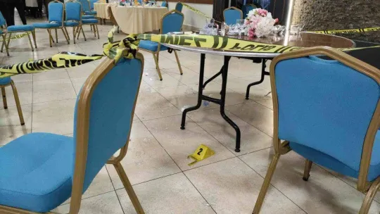 Düğünde yeğenine kurşun yağdırdı