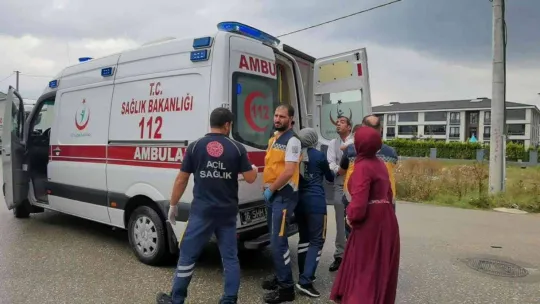 Düğüne gidenlerin bulunduğu araç otomobille çarpıştı: 5 yaralı