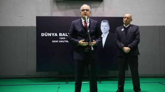 Dünya Baltacıoğlu son yolculuğuna uğurlandı