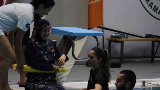 Dünya Engelliler Gününde engelleri dalışla aştılar