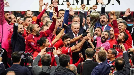 Dünya Kupası, Ampute Futbol Milli Takımı'nın ellerinde yükseldi