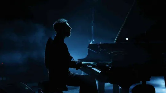 Dünyaca ünlü piyanist Evgeny Grinko, Başakşehir'de sevenleriyle buluştu