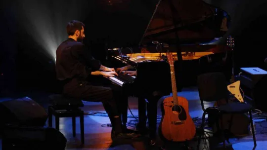 Dünyaca ünlü piyanist Evgeny Grinko, Başakşehir'de sevenleriyle buluştu