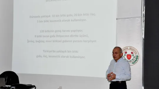 Dünyada ve Türkiye'de Botanik Bahçeler ele alındı