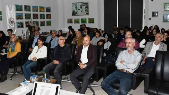 Dünyada ve Türkiye'de Botanik Bahçeler ele alındı