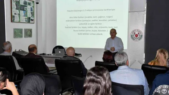 Dünyada ve Türkiye'de Botanik Bahçeler ele alındı