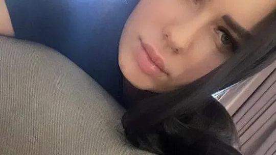 E-5 Karayolu'nda taksici dehşeti kamerada: Hava almak için camı açan kadına saldırdı