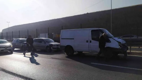 E-5'te zincirleme kaza:2 kişi yaralı