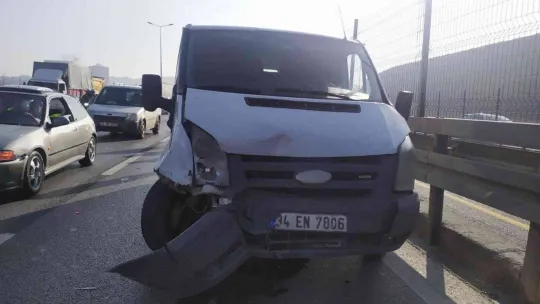 E-5'te zincirleme kaza:2 kişi yaralı