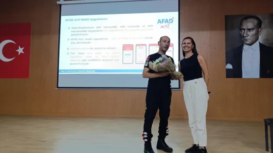 Silivri Arama Kurtarma Ekipleri, Okullarda Eğitim Vermeye Devam Ediyor 