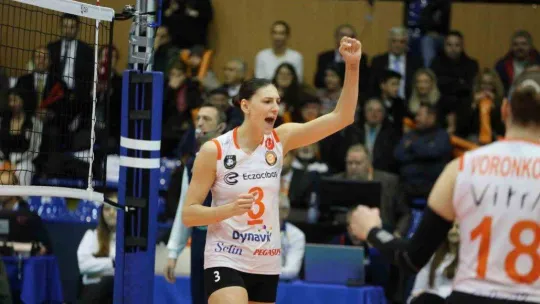 Eczacıbaşı Dynavit, Romanya'dan galibiyetle dönüyor