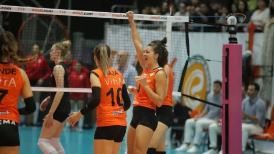 Eczacıbaşı Dynavit, sezonun ikinci galibiyetini aldı