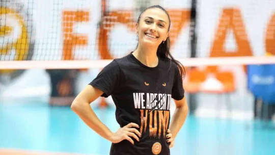 Eczacıbaşı Dynavit, sezonun ilk maçını derbiyle açıyor