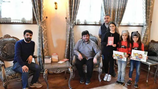 Edebiyatseverler Kedili Tekke'de buluştu