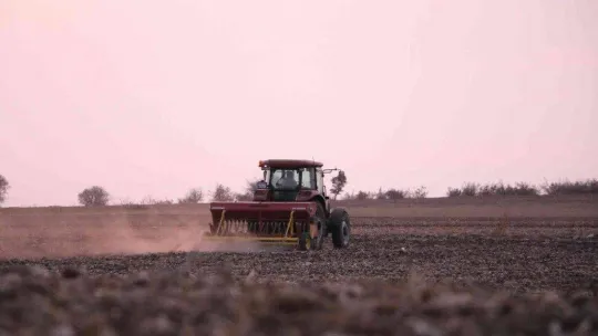 Edirne çiftçisi tarlalarda buğday ekimi mesaisini tamamladı