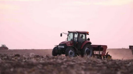 Edirne çiftçisi tarlalarda buğday ekimi mesaisini tamamladı