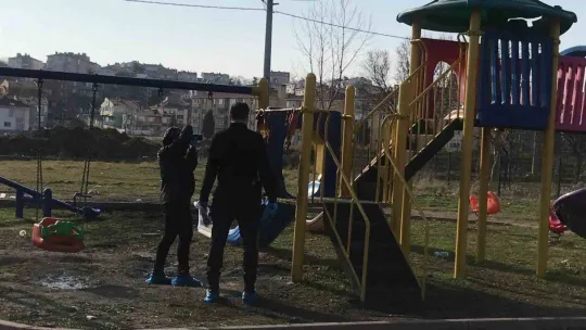 Edirne'de çocuk parkını yakan şüpheli yakalandı