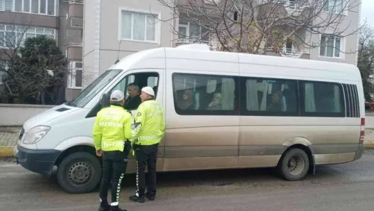 Edirne'de düzensiz göçmen ve huzur güven denetimi yapıldı