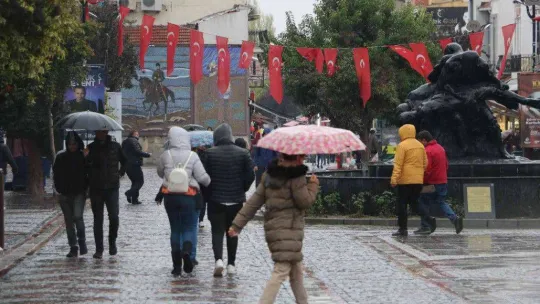 Edirne'de haftalar sonra yağmur yağışı başladı