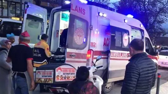 Edirne'de motosikletten düşen kurye yaralandı