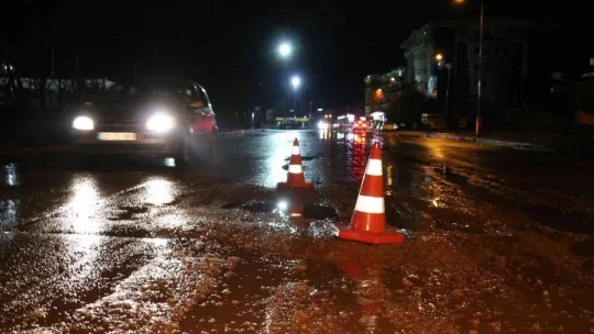 Edirne'de motosikletten düşen kurye yaralandı